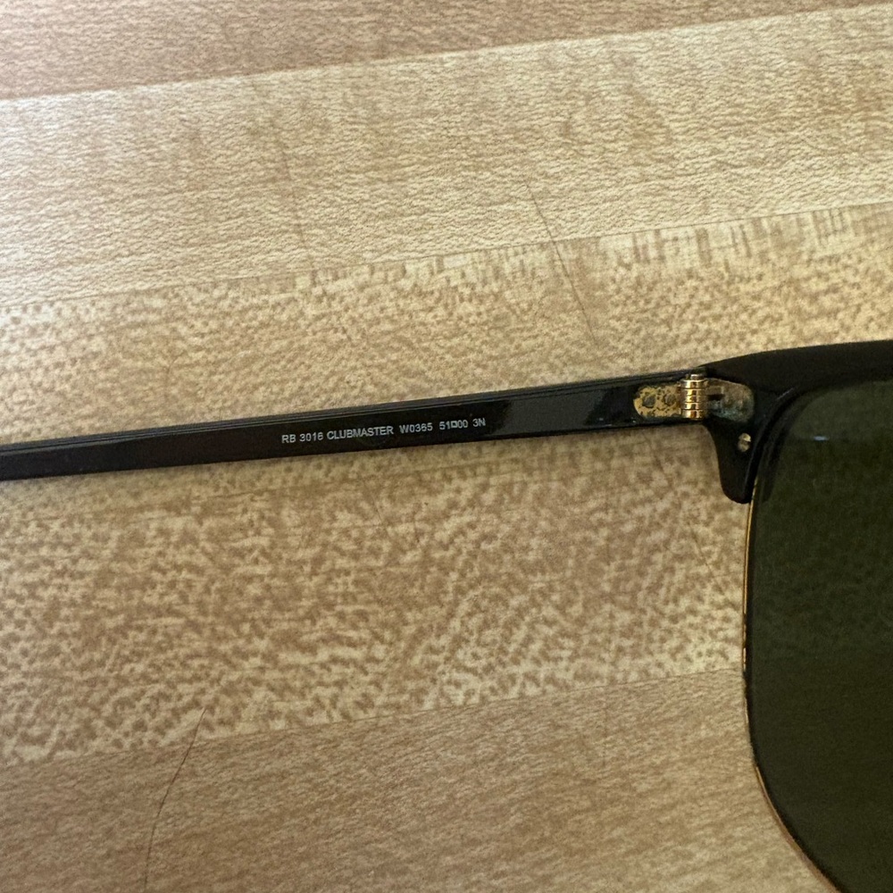 Ray-Ban Clubmaster sunglasses - Picture 3 of 7